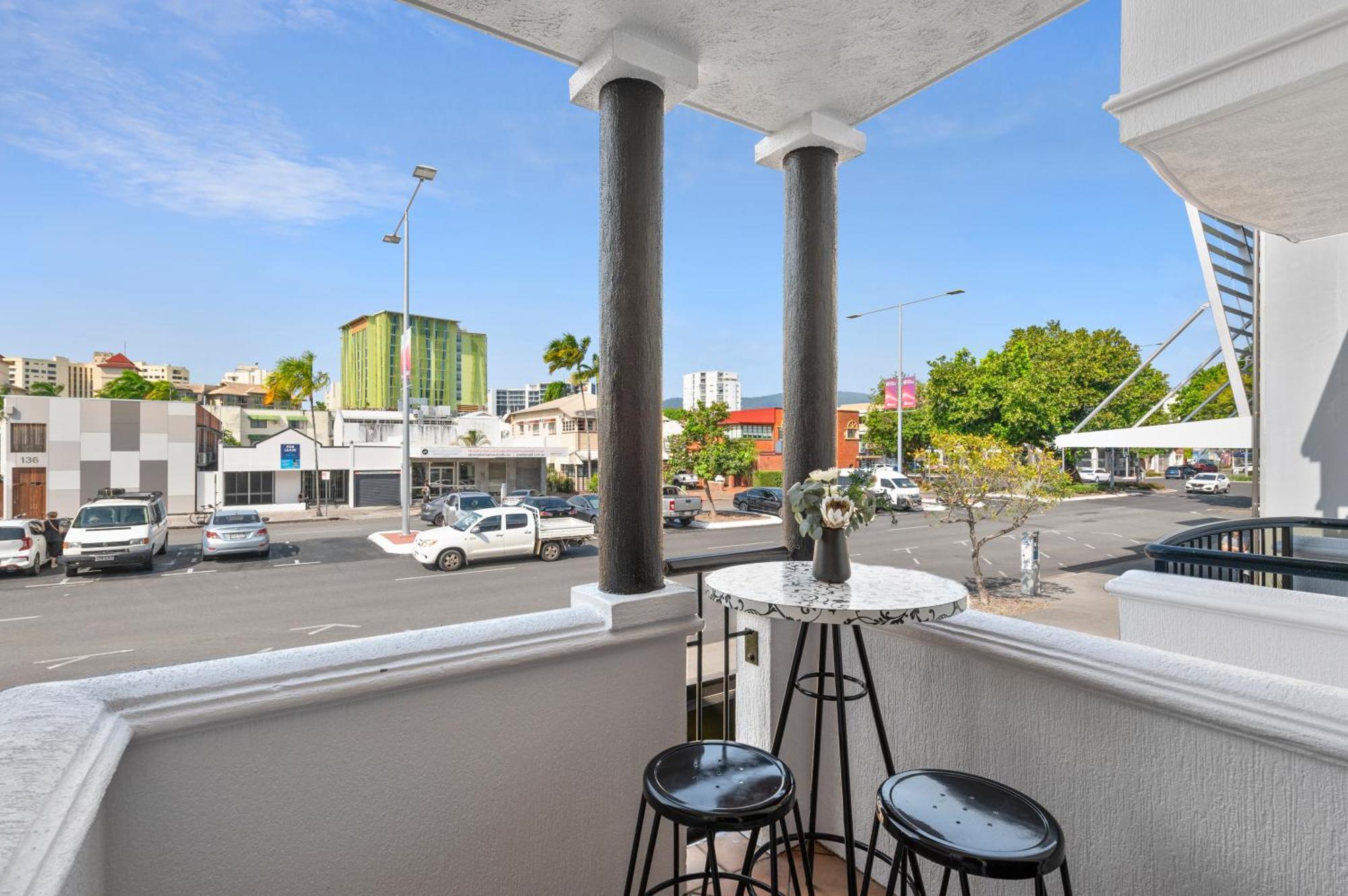 Villa Vaucluse Apartments Cairns Exterior foto