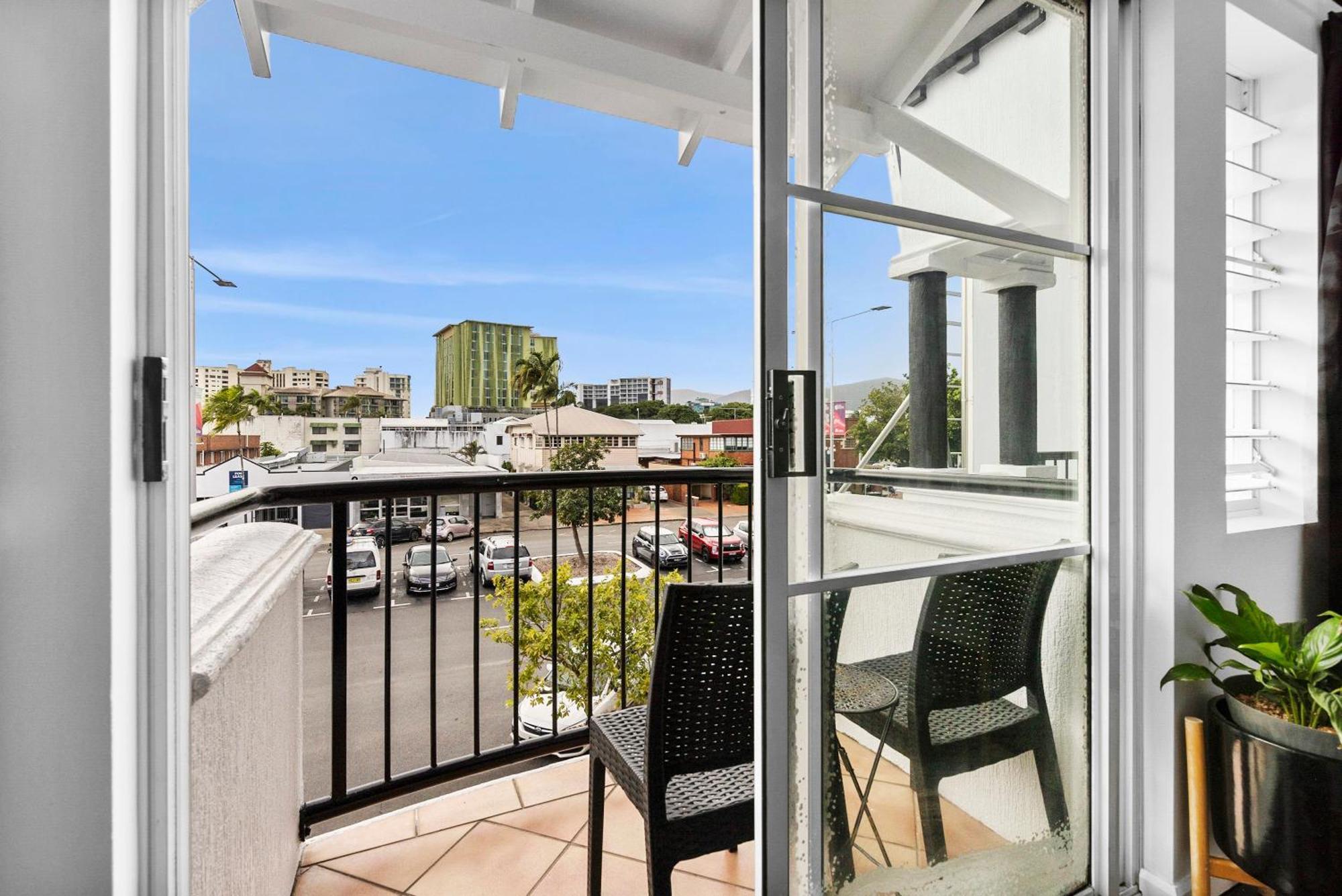 Villa Vaucluse Apartments Cairns Exterior foto
